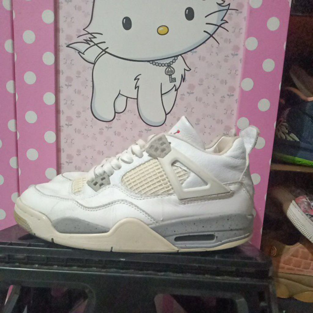 sepatu second branded retro 4 size 38 insole 24cm