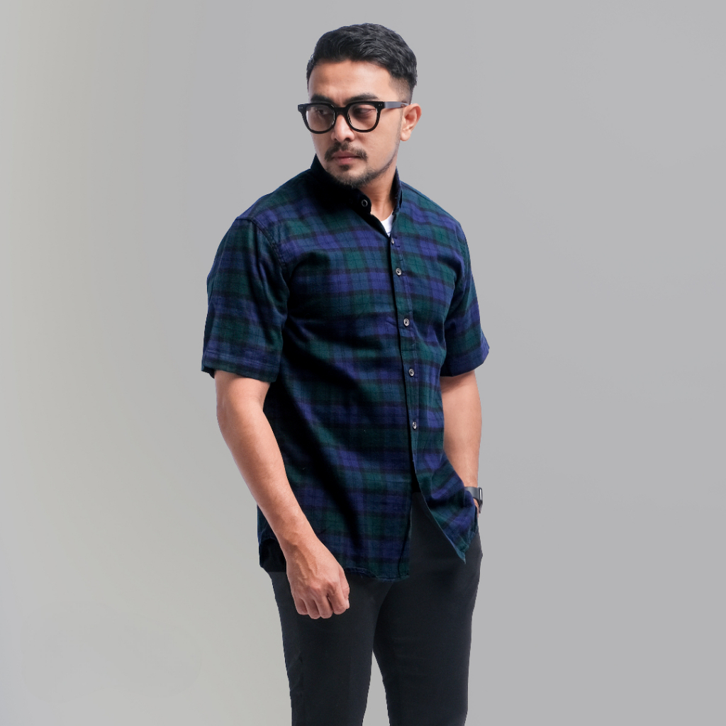 DGM Kemeja Flanel Pria Lengan Pendek Hijau Navy Garis Hitam Kemeja Pria Flanel Pria Kemeja Pendek 29