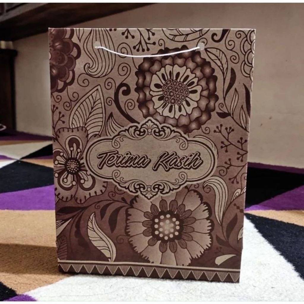 

50pcs PAPERBAG MOTIF BATIK (21x17x5)