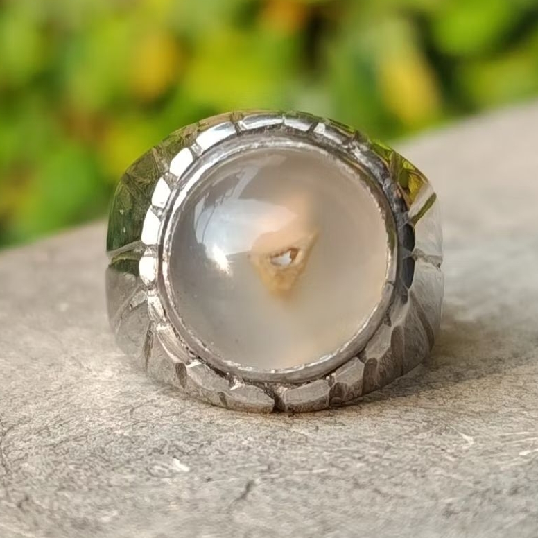 Batu Akik Cempaka Combong Serambut