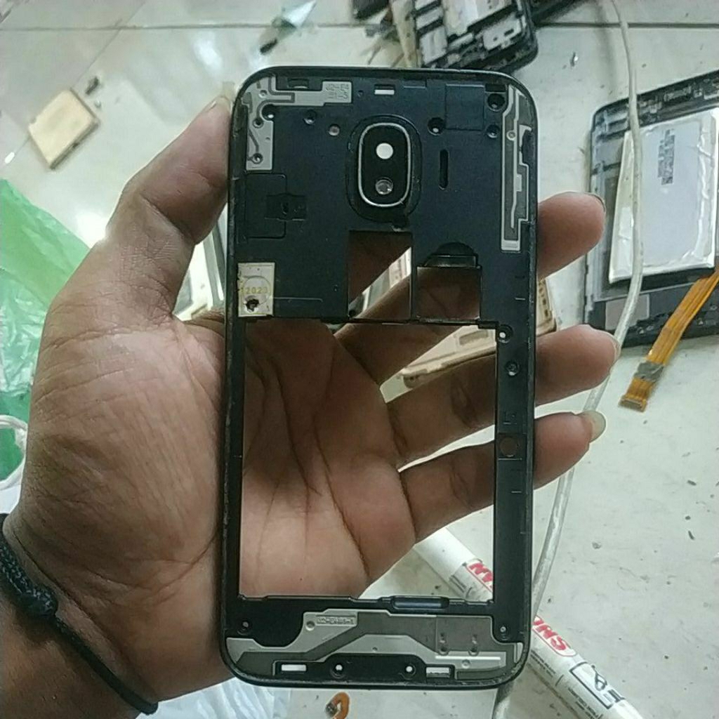 bazzel bekas Samsung j2 pro, tanpa tombol, fisik sesuai gambar