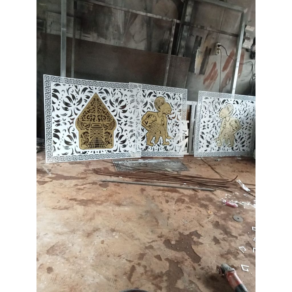 PAGAR CUTTING LASER MOTIF