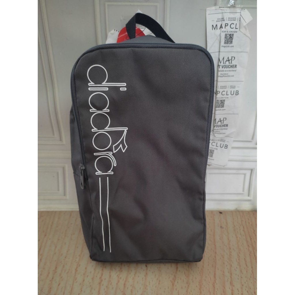 Ori Diadora tas sepatu