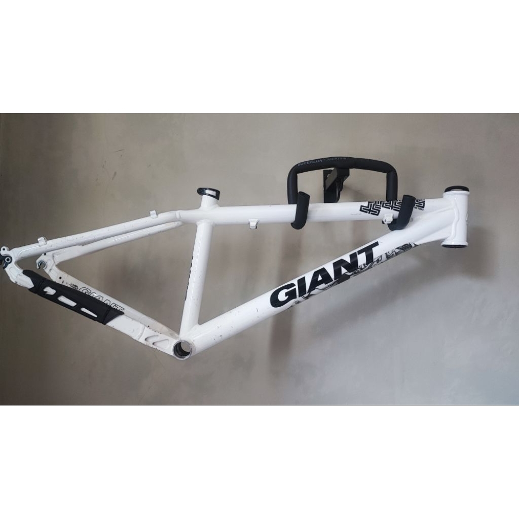 Frame sepeda MTB GIANT STP 26' DJ 4X size S