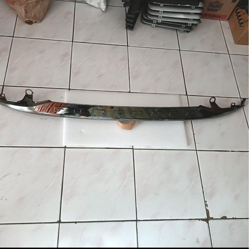 Trunklid Bagasi Fortuner GR Facelift 2021 2023 Original Black Chrome-Croom-Krum-Chrom