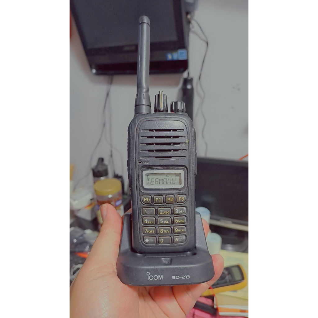 HT ICOM U88 UHF 350 MHZ ATAU ICOM U88 UHF LOW BAND SECOND