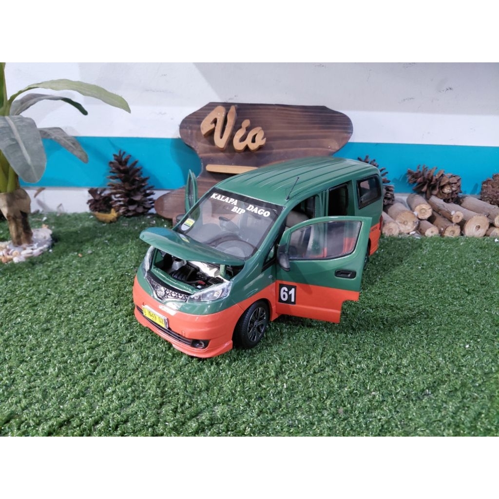 Diecast Miniatur Nissan Evalia Angkot Kalapa-Dago skala 1:18