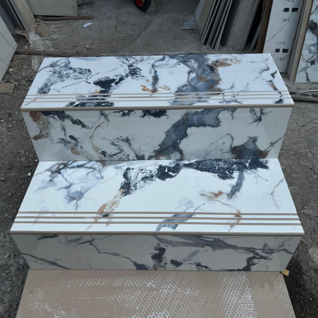 GRANIT TANGGA STEPNOSING