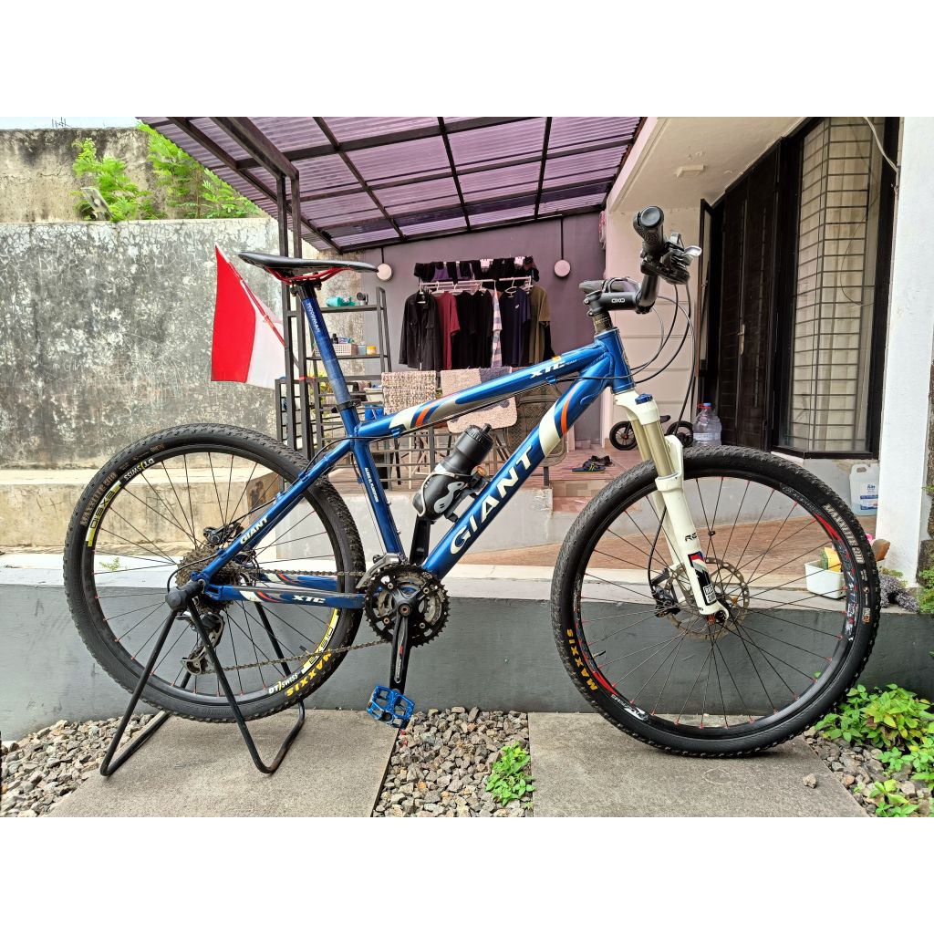 Sepeda MTB Giant XTC Team SL Aluxx 26