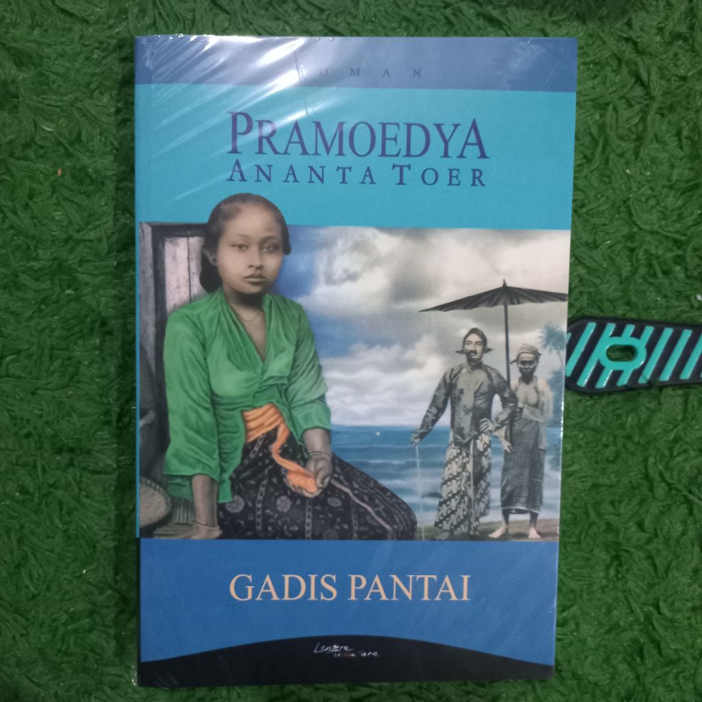 NOVEL SASTRA PRAMOEDYA ANANTA TOER GADIS PANTAI