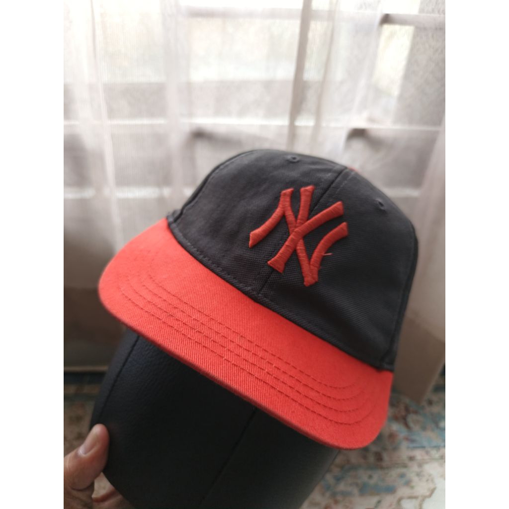 topi anak NY MLB strap