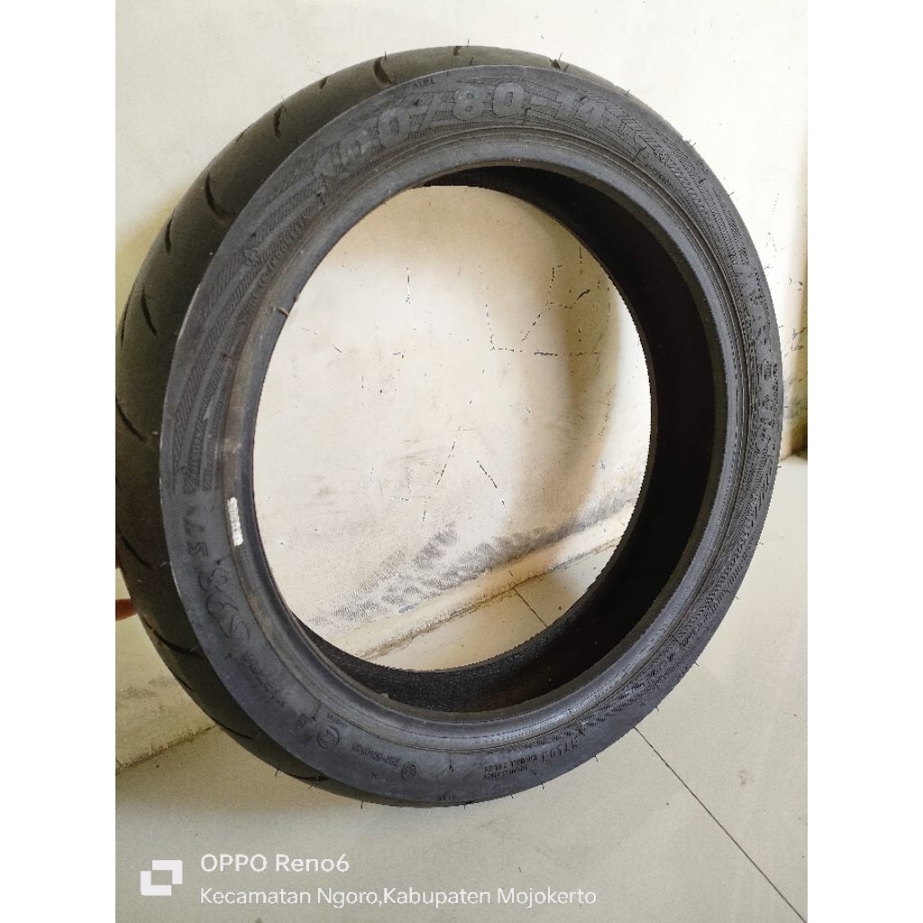 Maxxis victra 100/80 - R14