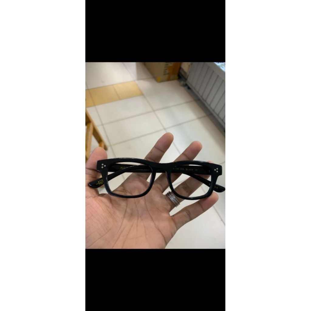 kacamata moscot second original barang masih mulus banget size 47-19-145
