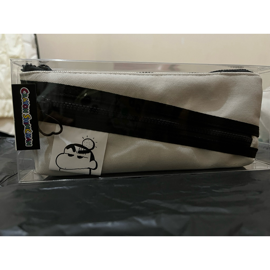 

Tempat Pensil Shinchan License