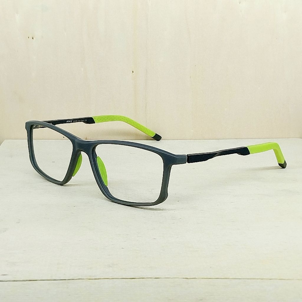 KACAMATA PROGRESIF BACA PLUS ANTI RADIASI BLUERAY PHOTOCROMIC BLUECROMIC