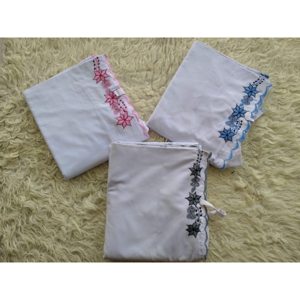 Mukena Almukhtar bahan katun bordir halus ukuran remaja model lajuran