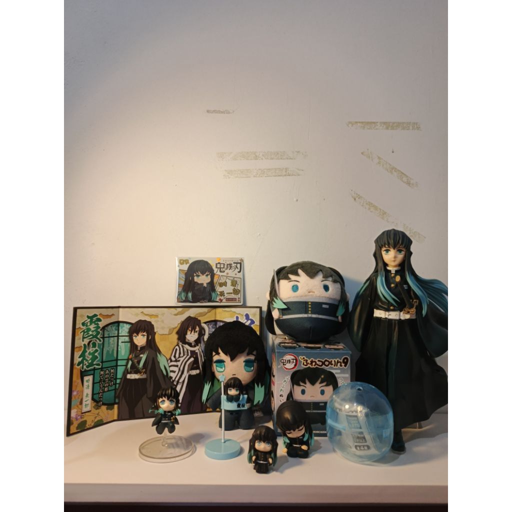 lepas kolpri figure boneka muichiro