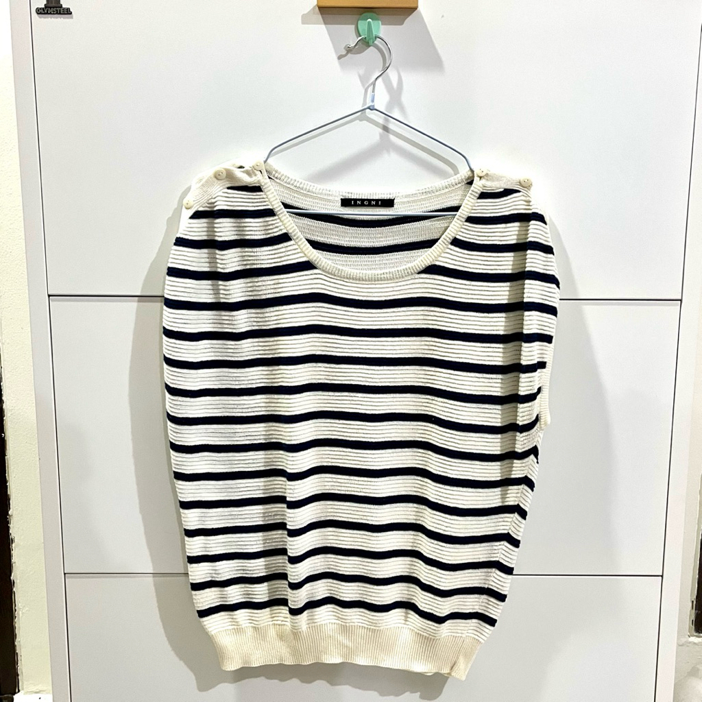 OUTER INGNI STRIPE WHITE