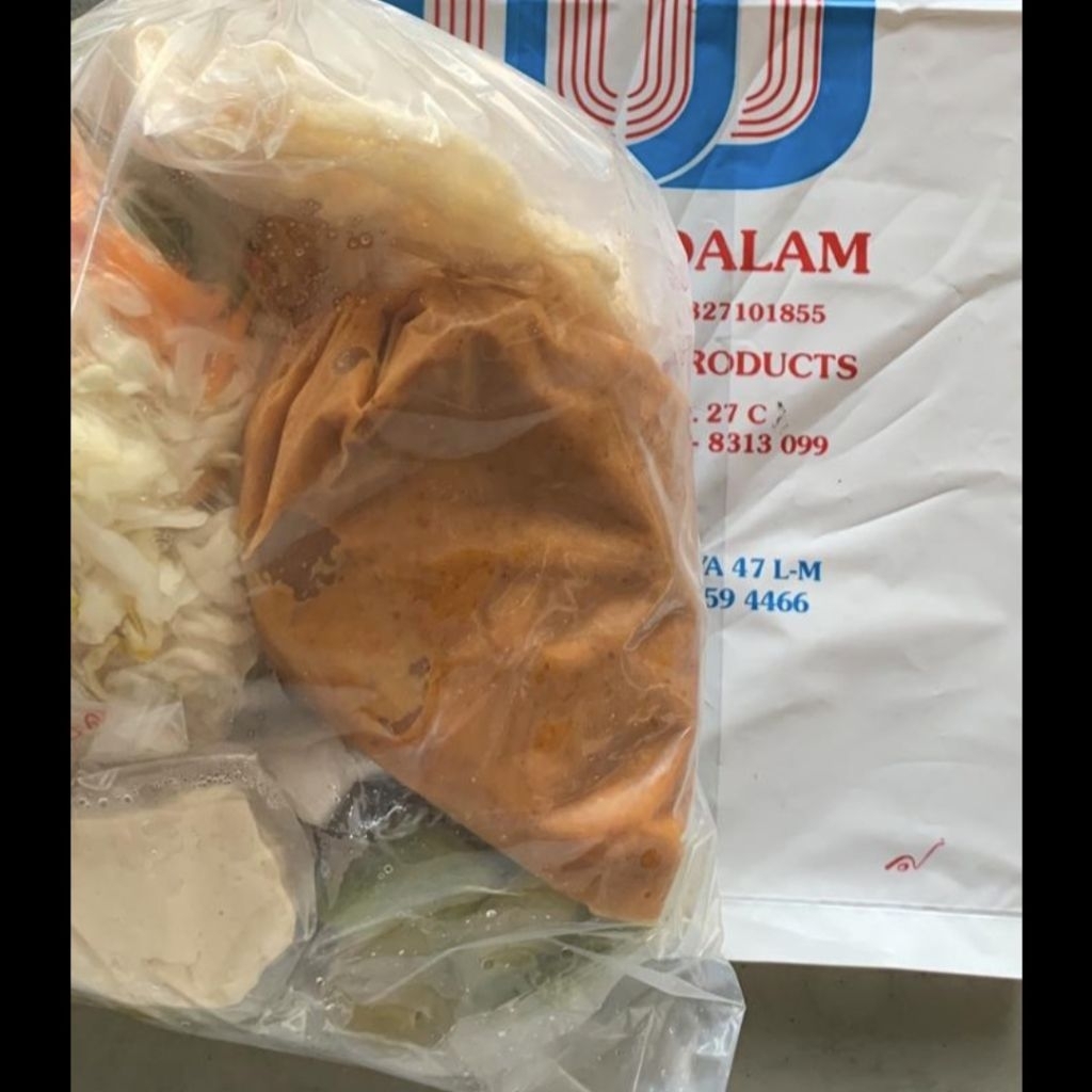 

ASINAN SEDAP GEDUNG DALAM SEJAK 1978 Varian ASINAN SAYUR BUMBU KACANG