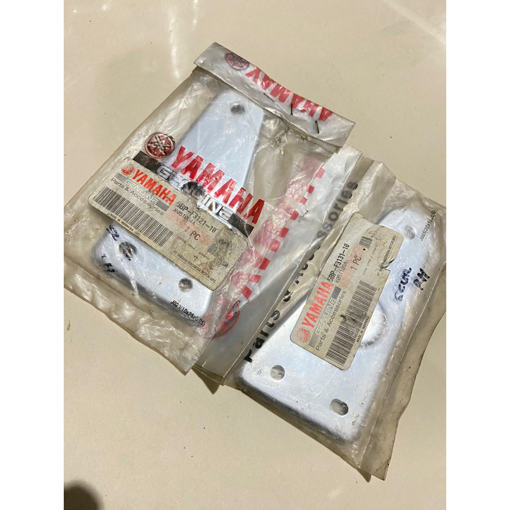 dudukan lampu depan KUPINGAN BRAKET REFLEKTOR LAMPU DEPAN YAMAHA SCORPIO RXKING RX KING NEW LAMPU BU