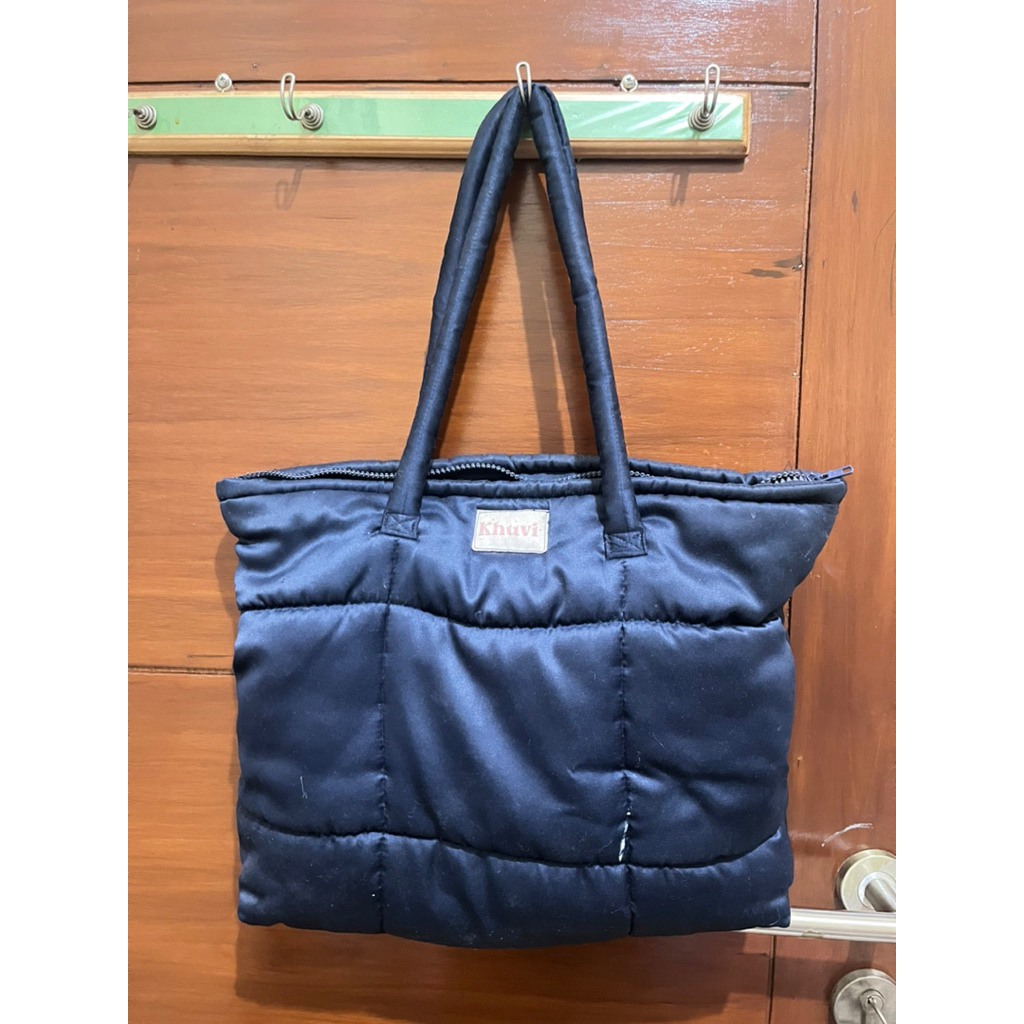 Preloved - puffy bag khuvi navy kuliah kerja tote bag