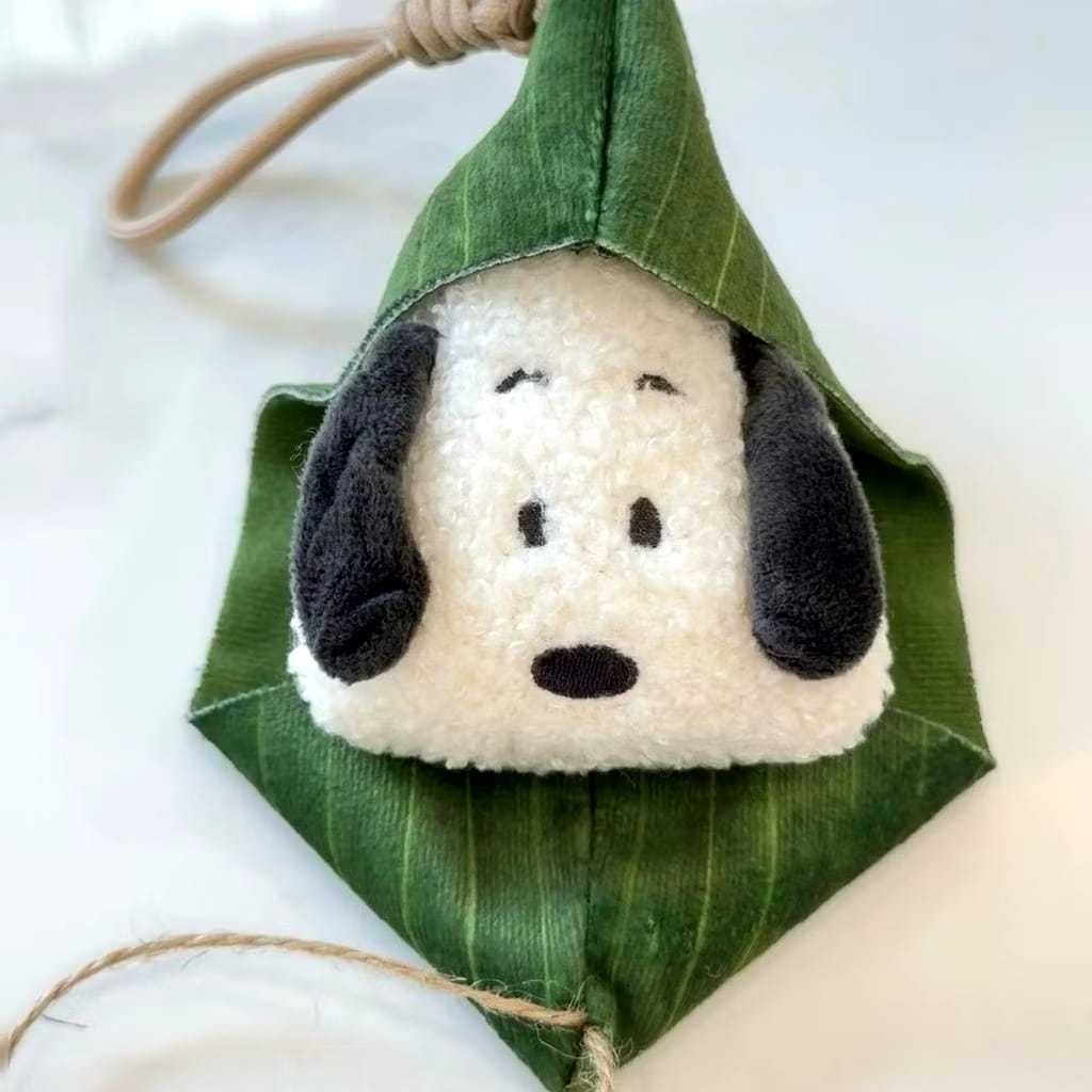 Keychain Plush Zongzi Edisi Terbatas Snoopy Kartun Lucu Baru