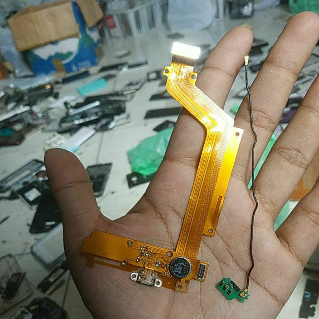 fleksibel cas plus antena bekas Vivo Y51L