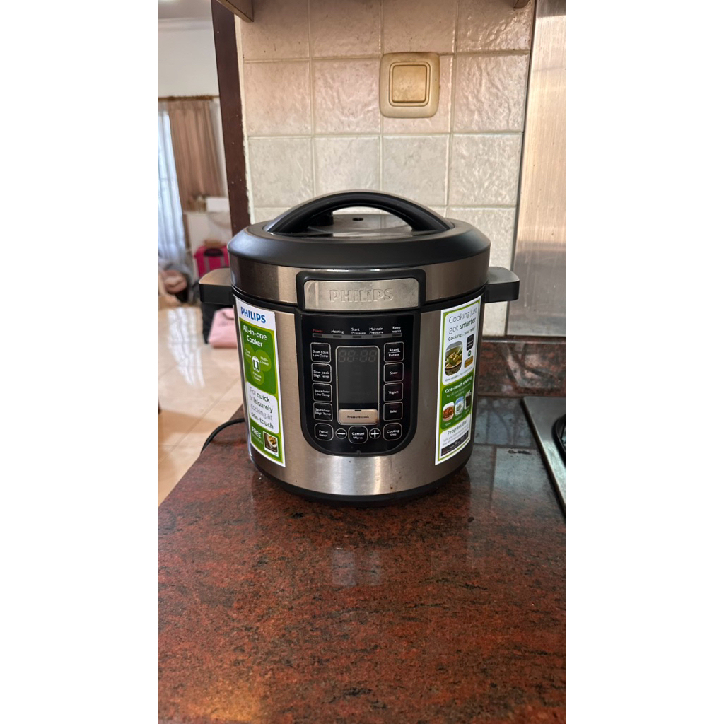 Philips Pressure Cooker HD 2137