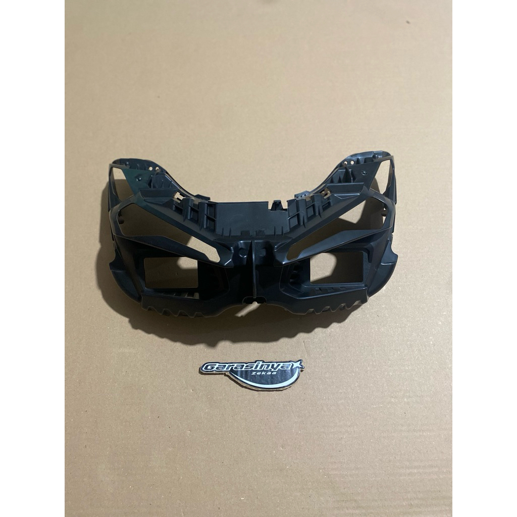 Frame Bingkai Reflektor Lampu Depan Aerox Turbo Aerox Alpha 155 Original Stanley
