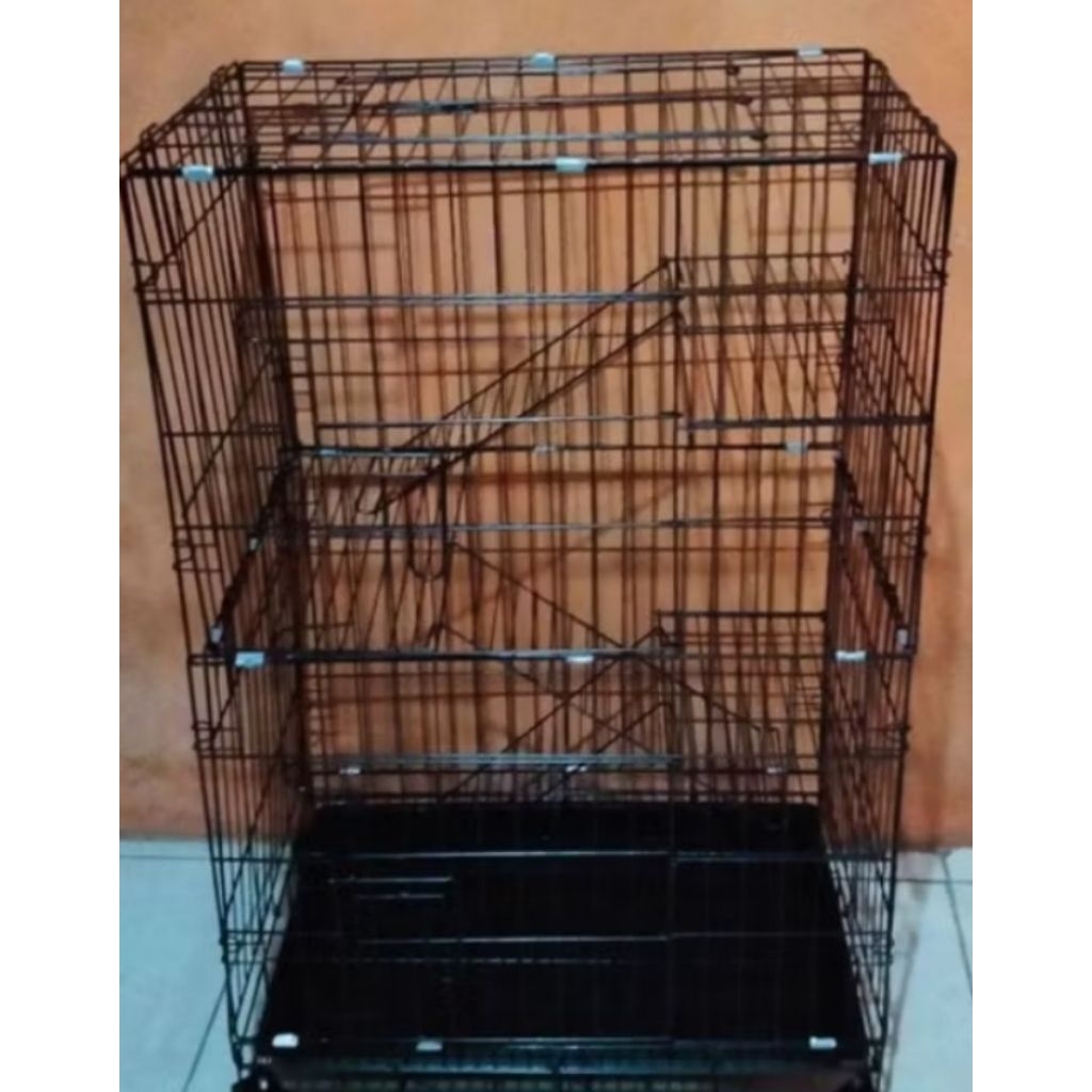 Kandang kucing tingkat 3