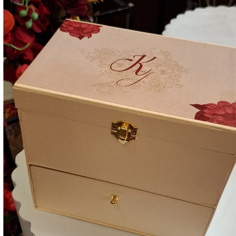 

Box Hampers Gift Box Kotak Kado Layered Box/Laci