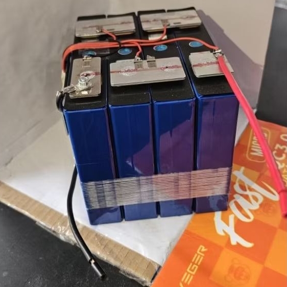 Baterai Lifepo4 12v 50ah BMS 4s 100a Cell 2024