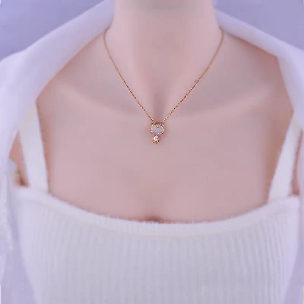 Kalung Wanita Titanium Liontin Kucing Lucu Kekinian Dan Simpel Anti Karat Tidak Luntur
