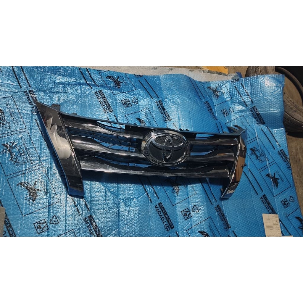 Grill gril fortuner vrz 2016 2017 2018 2019 ori
