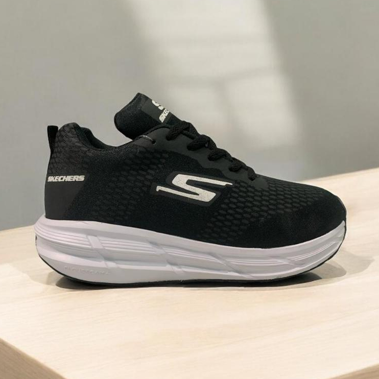 sepatu skechers hitam pria dan wanita