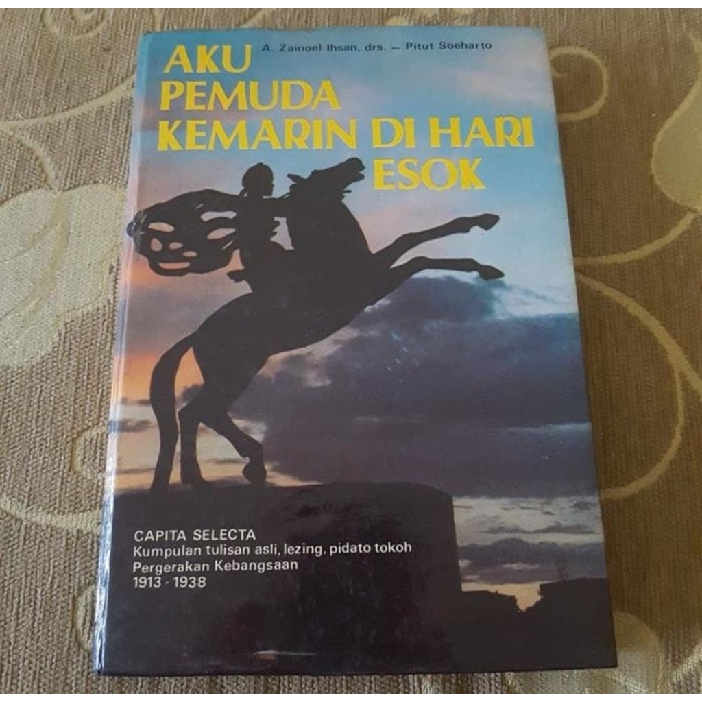 Aku pemuda kemarin di hari esok