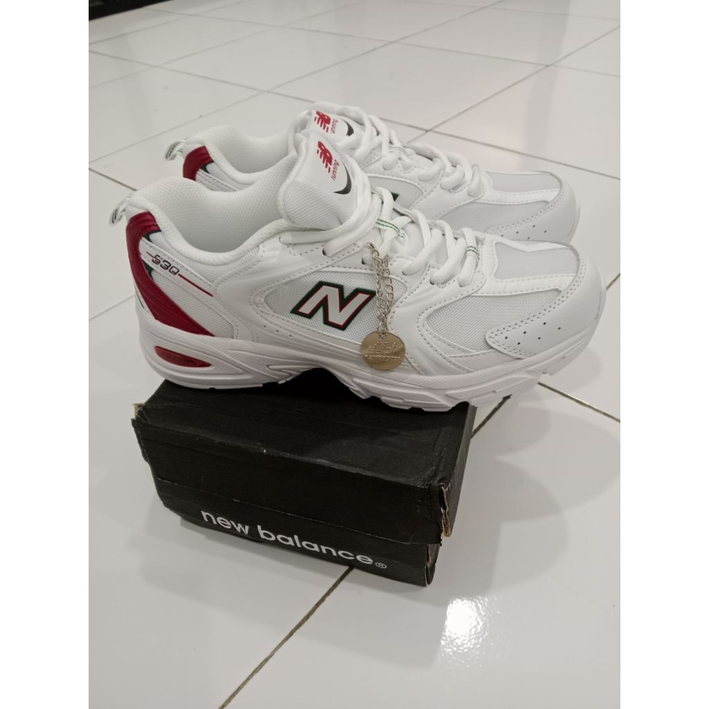 Sepatu New Balance 530 Pria dan Wanita 100% Original " Casual Sneakers – Ringan & Fashionable # Whit