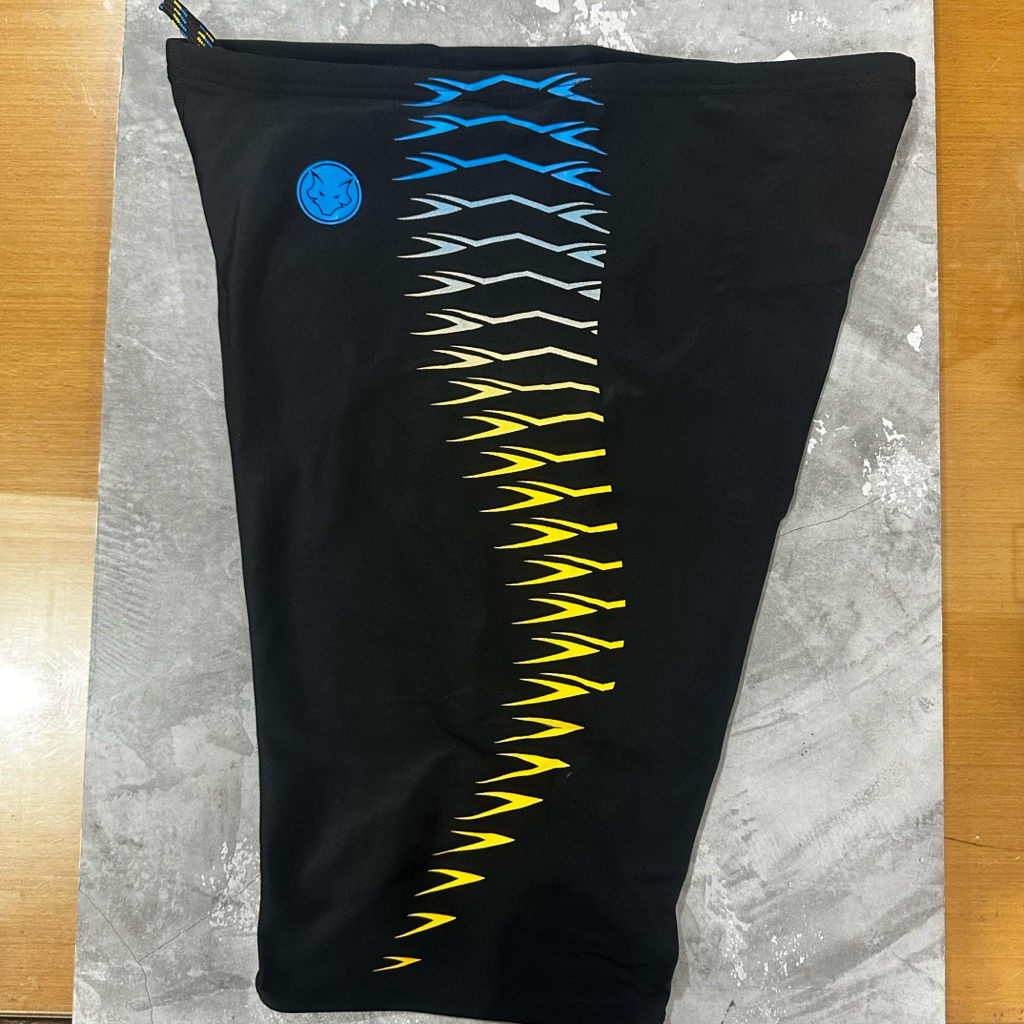 Celana Renang 3/4 Dick Wolves