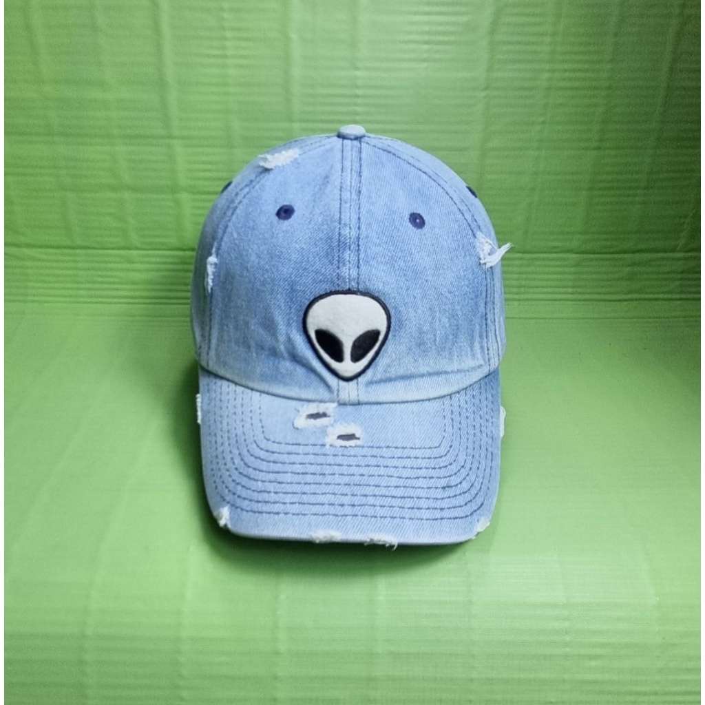topi alien bahan denim tebal