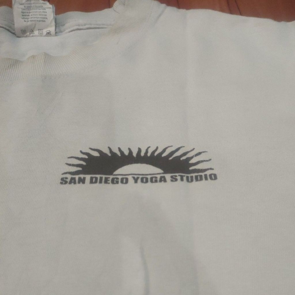 kaos bekas Hanes beefy