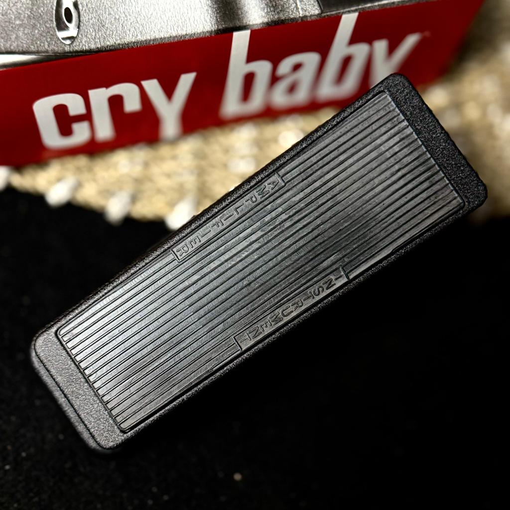 DUNLOP GCB95 CRY BABY STANDARD WAH PEDAL