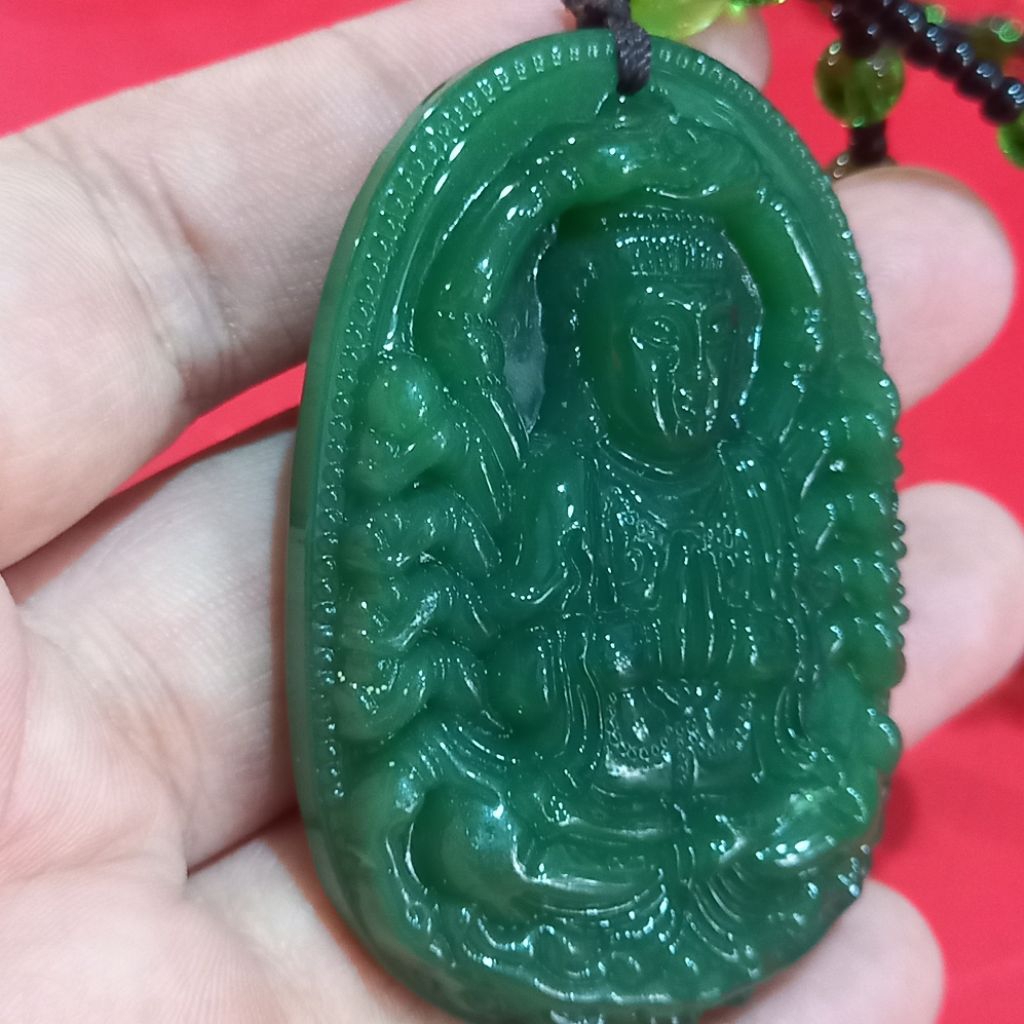 kalung giok ciensou kwan im