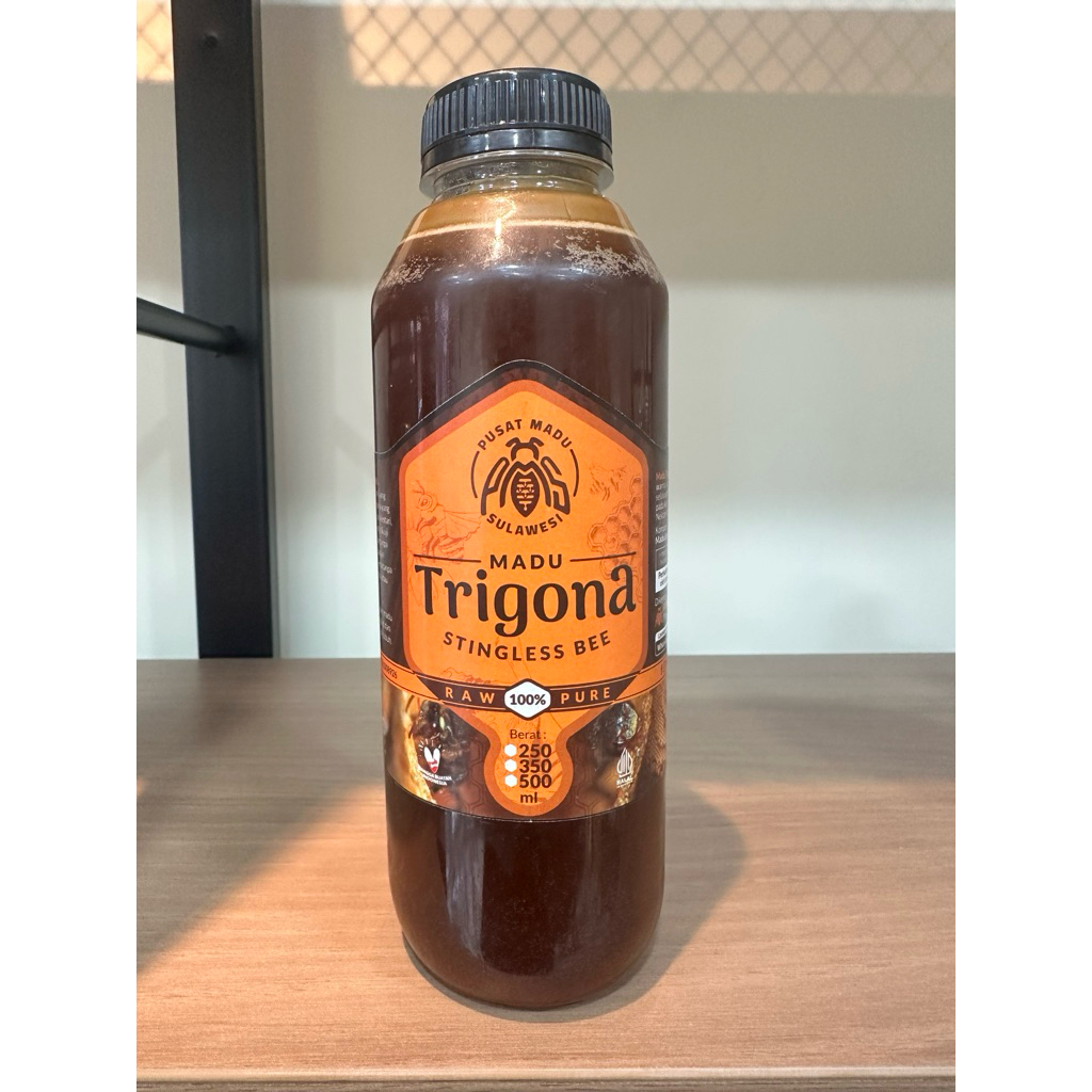 

MADU TRIGONA SULAWESI 500ml MADU PROPOLIS SEJUTA MANFAAT