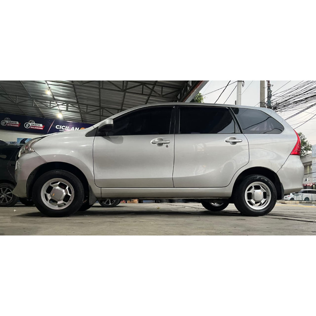 SUPER SALE VELG MOBIL AVANZA R14 HSR ZANDY MODEL CLASIC HSR ORIGINAL