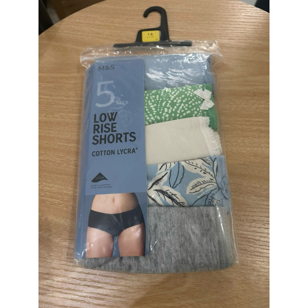 Celana dalam wanita merk Mark & Spencer