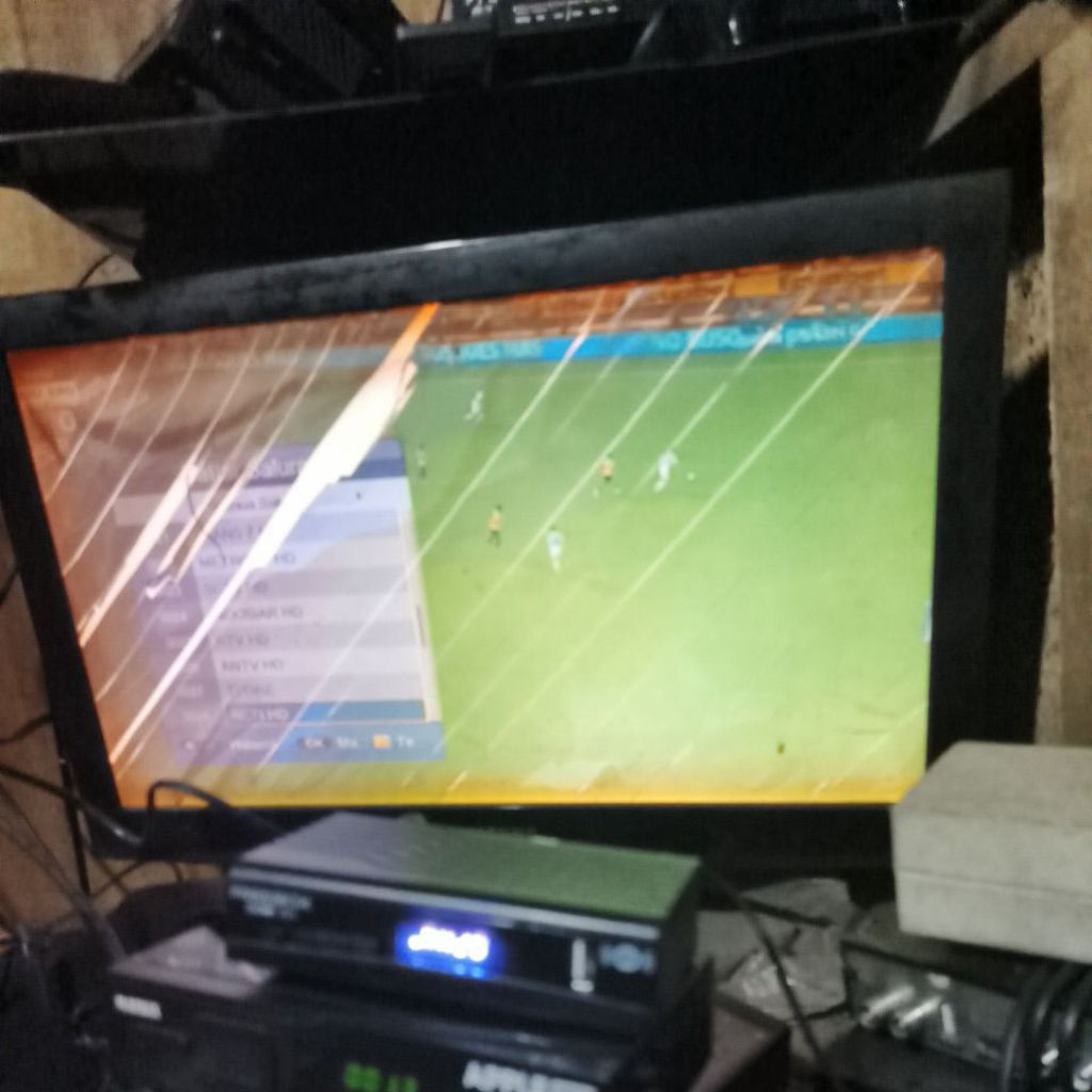 stb freebox dvbt2 h-1 bekas