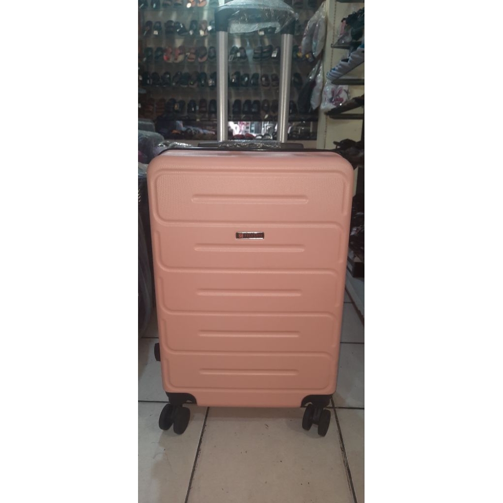 Koper merek POLO LOVE