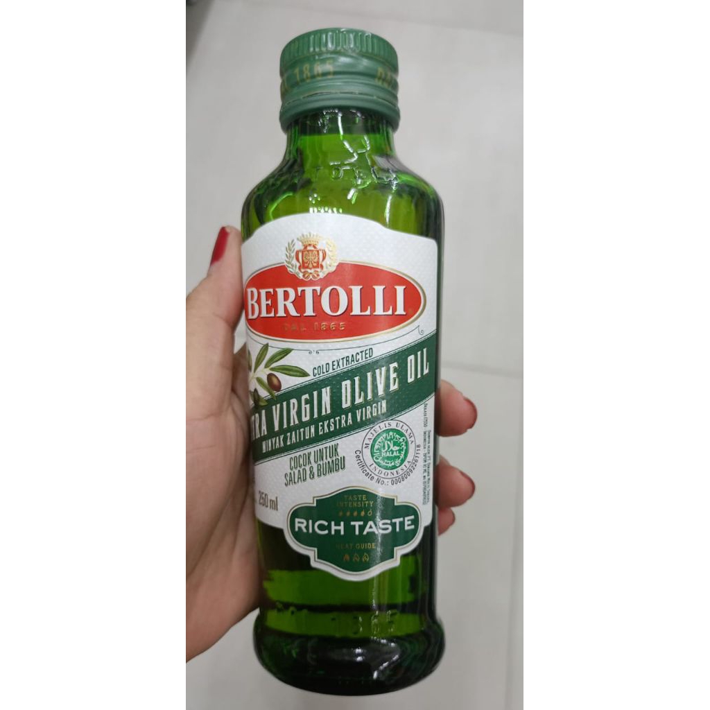 

Bertolli Minyak Zaitun Extra Virgin Olive | Extra Light Olive | Classico 250ml Original