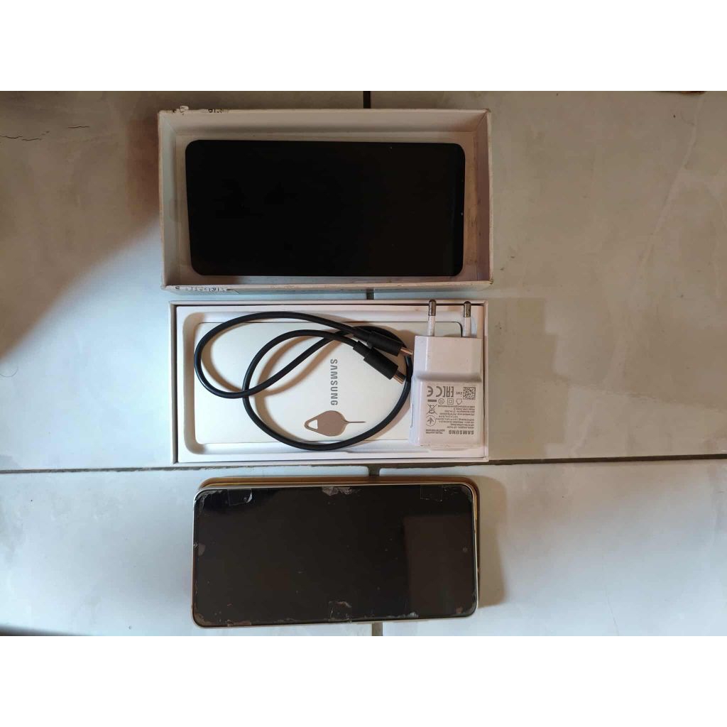 Samsung Galaxy S21 FE 5G - Second