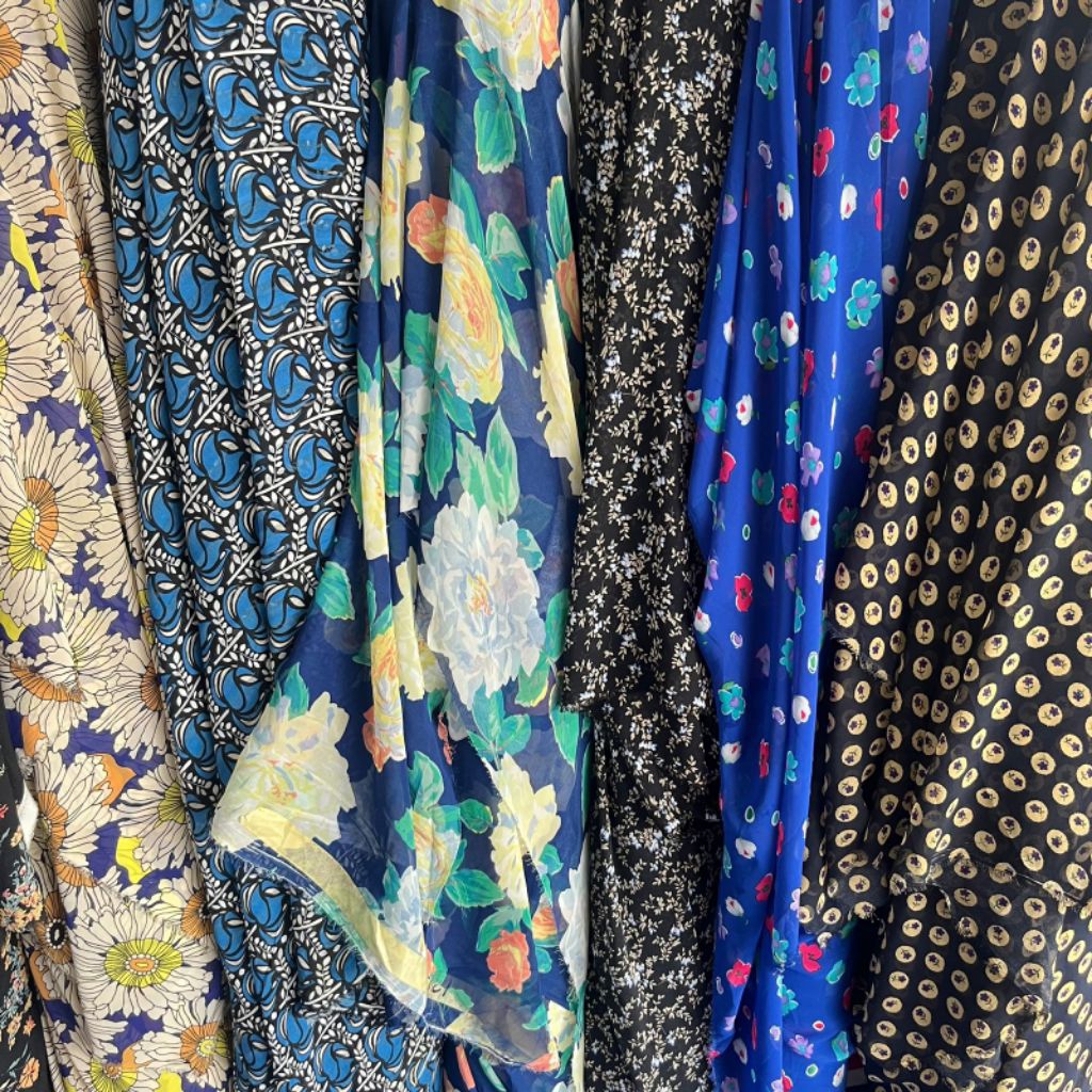 kain sifon ceruty babydoll premium motif bunga-tekstur kulit jeruk - harga 0,5 meter